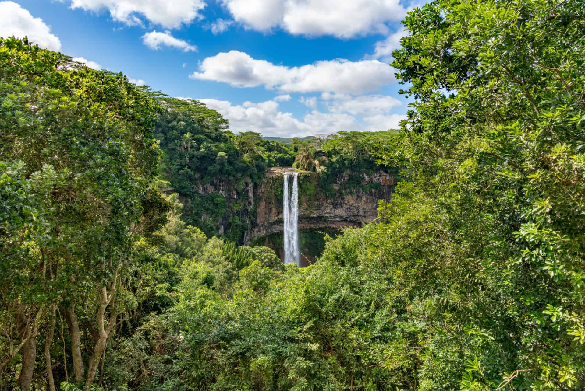 que faire a grand bassin alexandra falls que faire a grand bassin alexandra falls