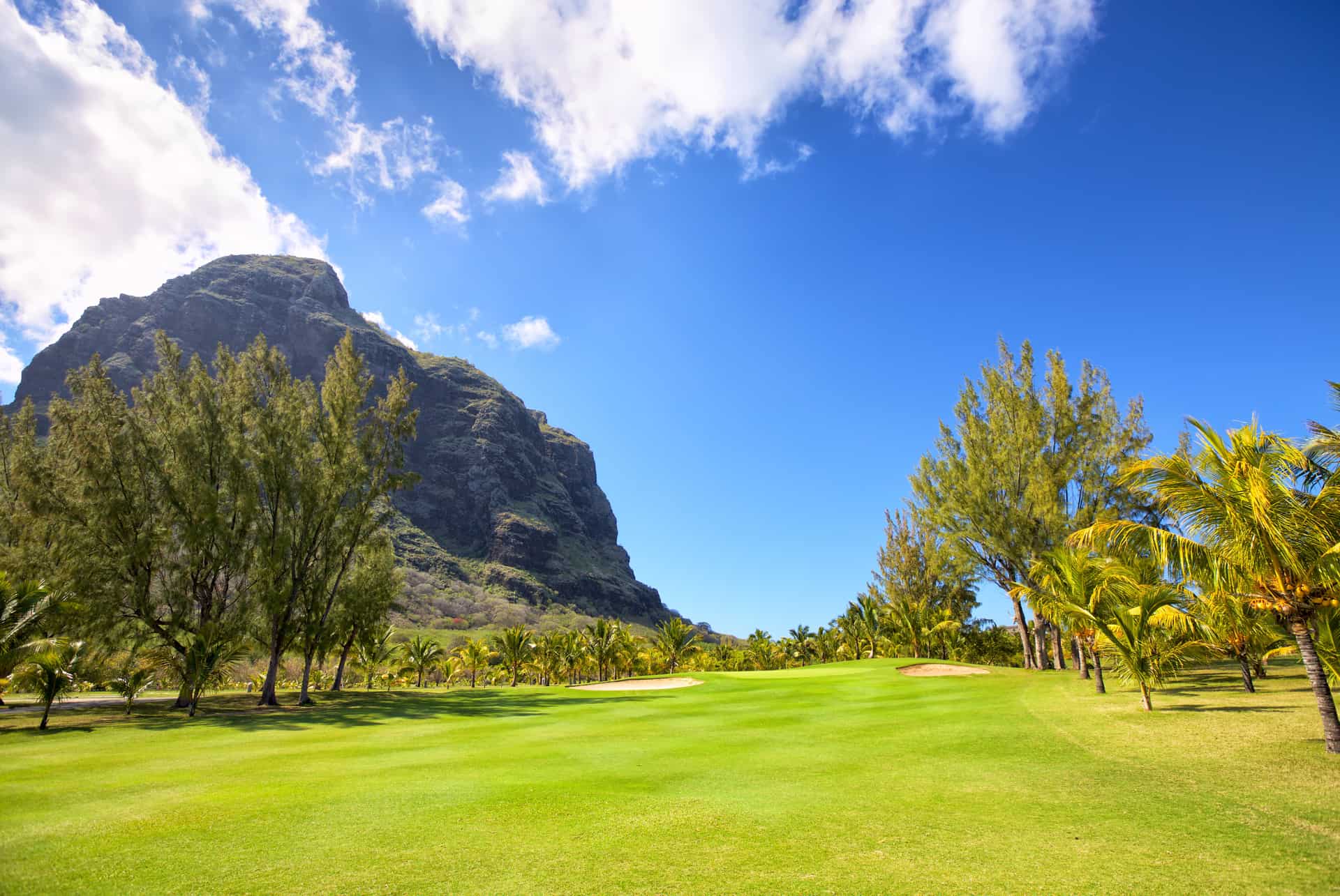 maurice en aout golf morne maurice en aout golf morne