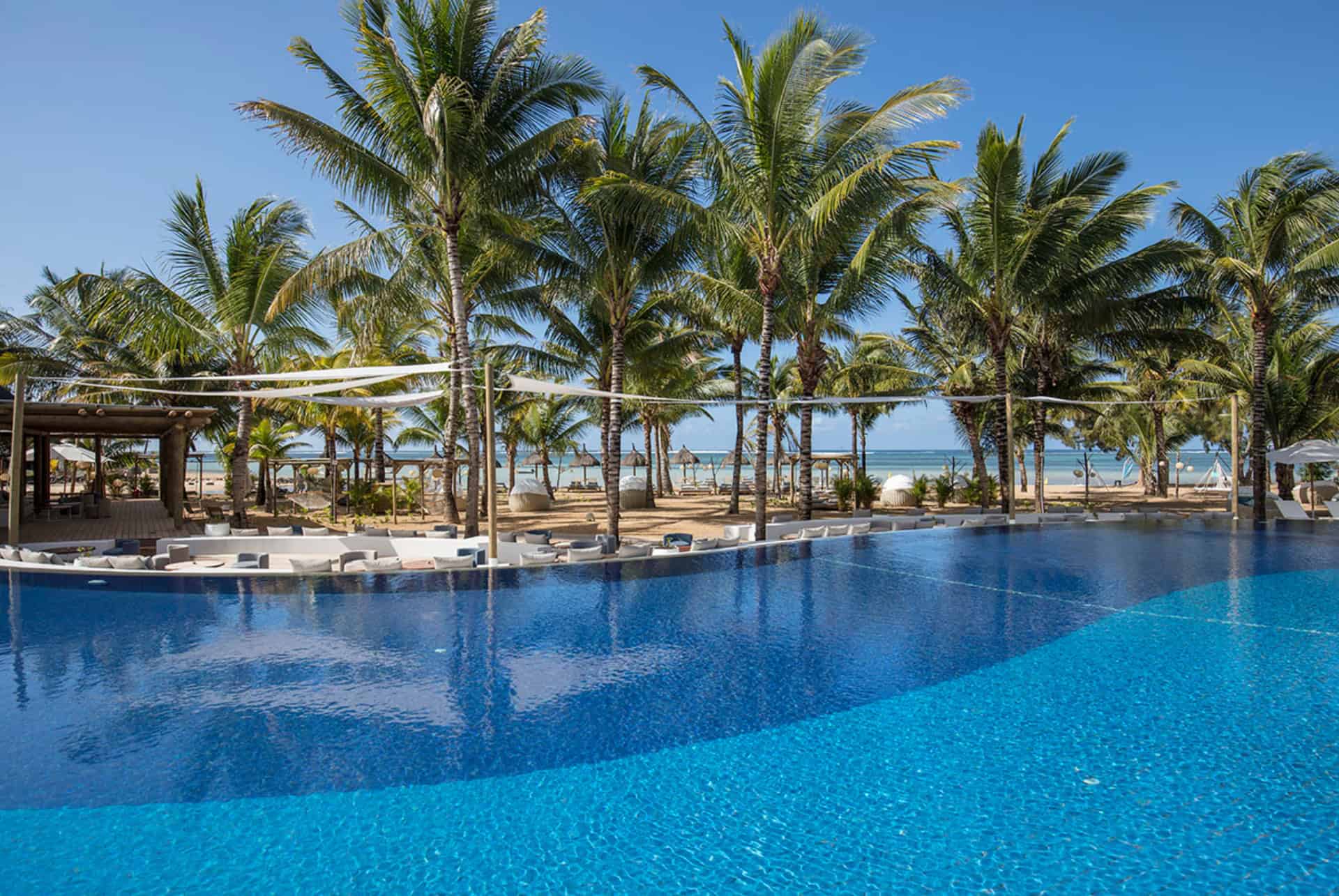 c beach club ou manger ile maurice