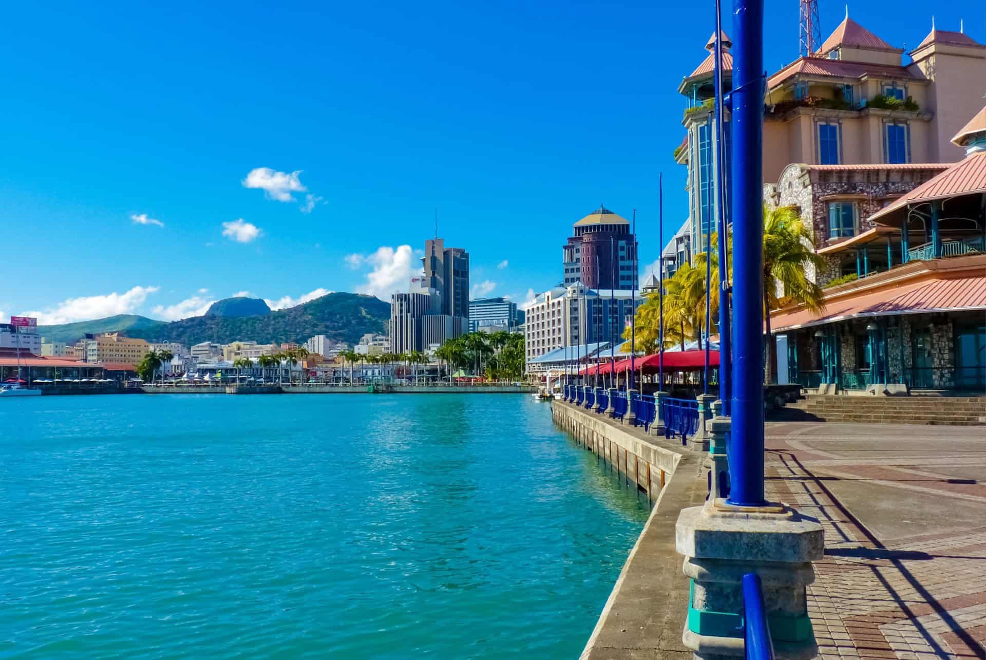 port louis caudan waterfront