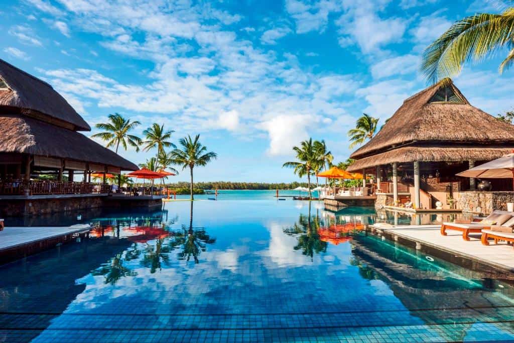 constance prince maurice piscine